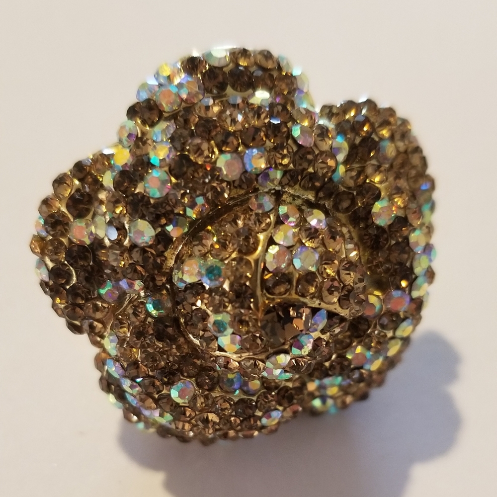 Bling Ring - Picture 2 of 6